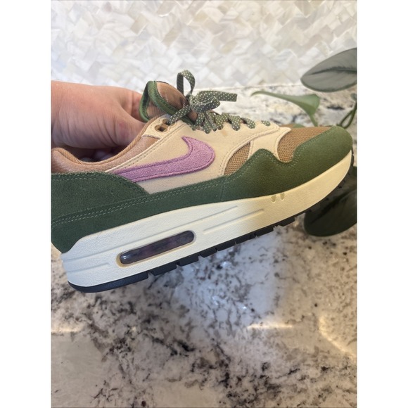 Size 7 Nike Air Max 1 NH  DR9773-300 TreeLine Skunk Men's Sneakers - Picture 10 of 16